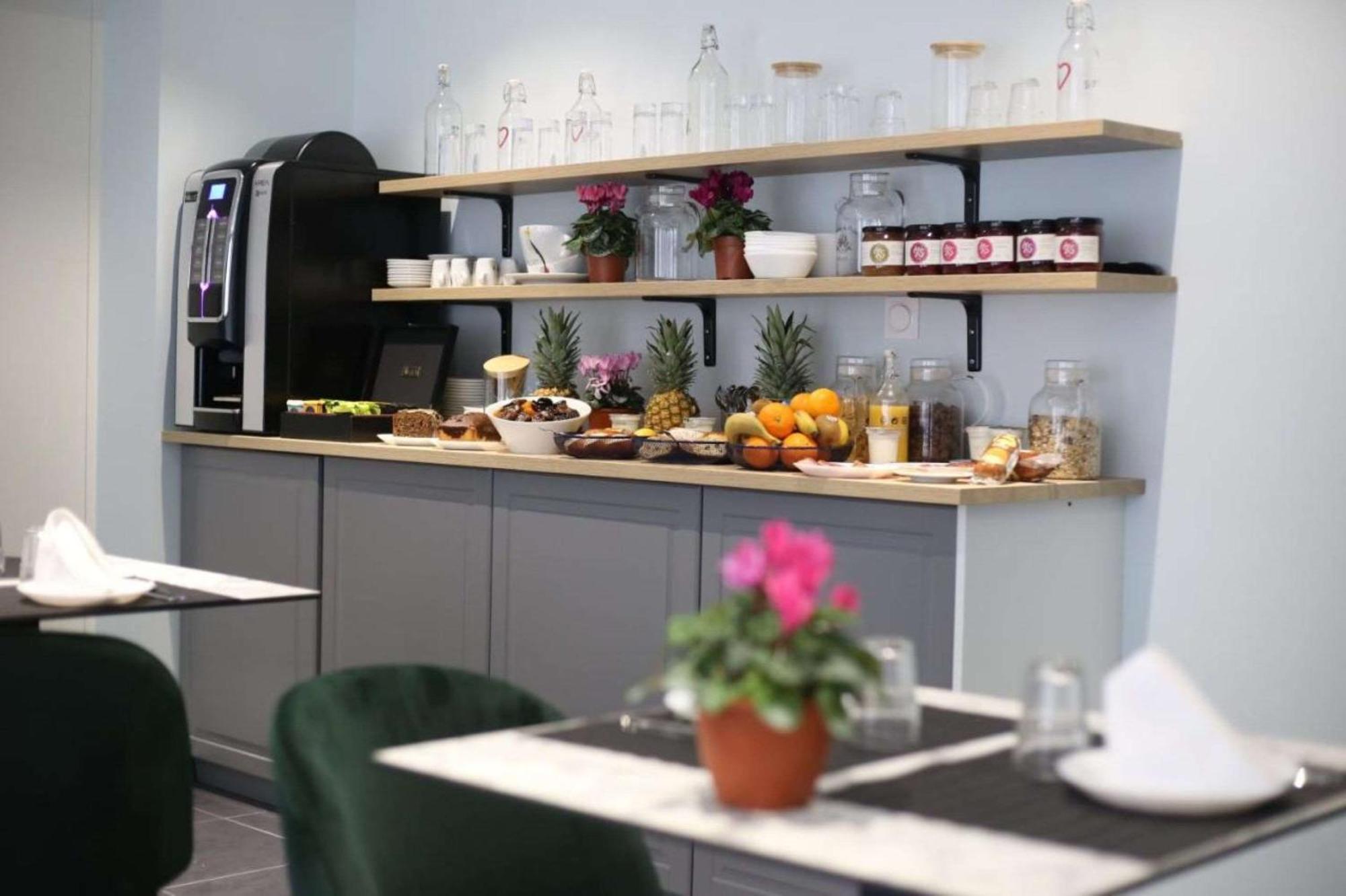 Best Western Hotel Fontaine Argent 브장송 외부 사진