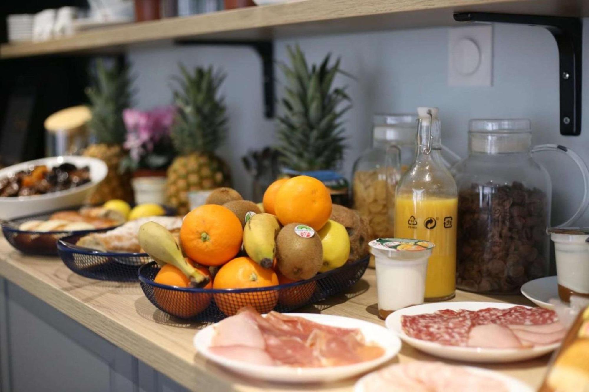 Best Western Hotel Fontaine Argent 브장송 외부 사진