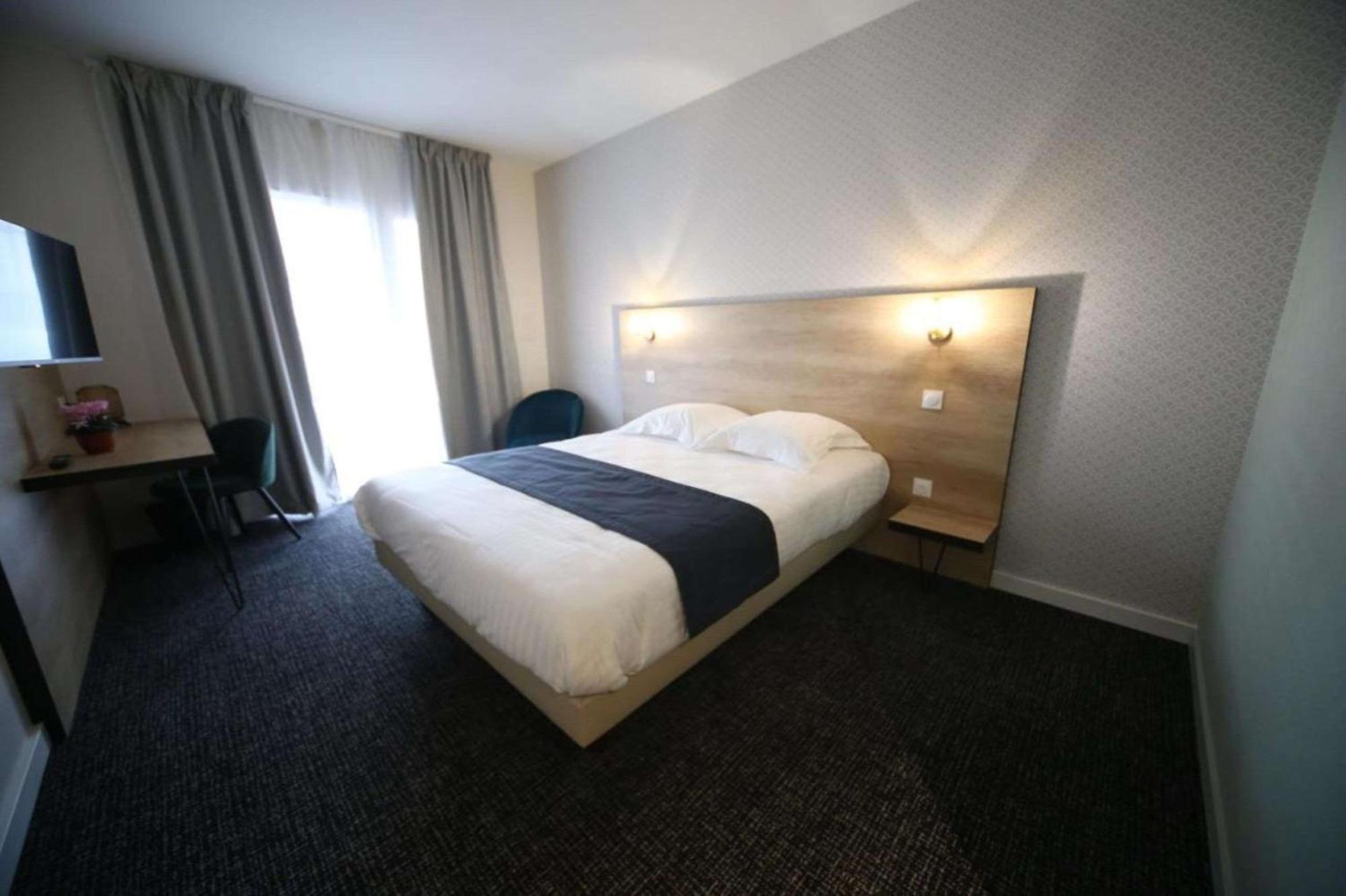 Best Western Hotel Fontaine Argent 브장송 외부 사진