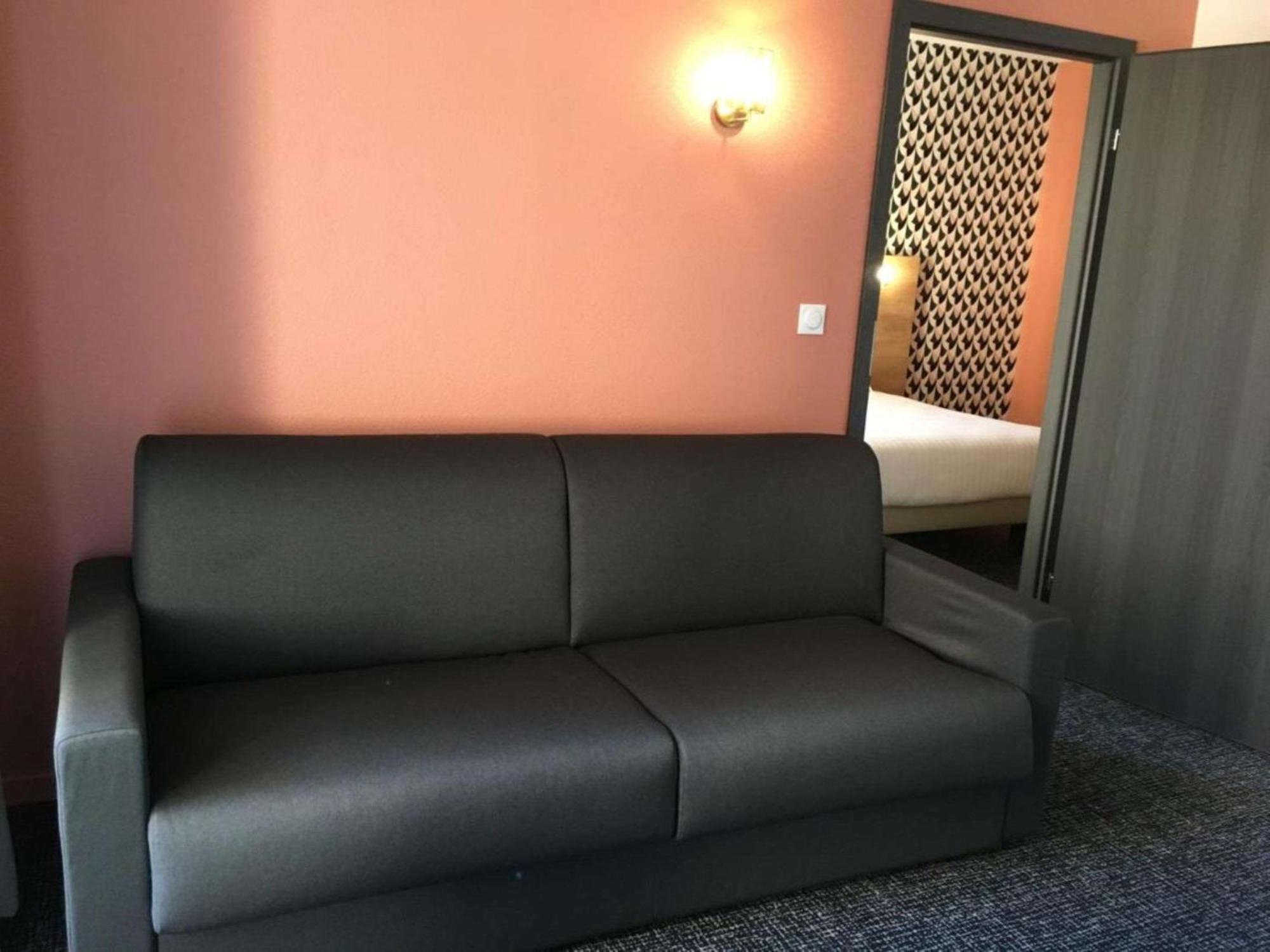 Best Western Hotel Fontaine Argent 브장송 외부 사진