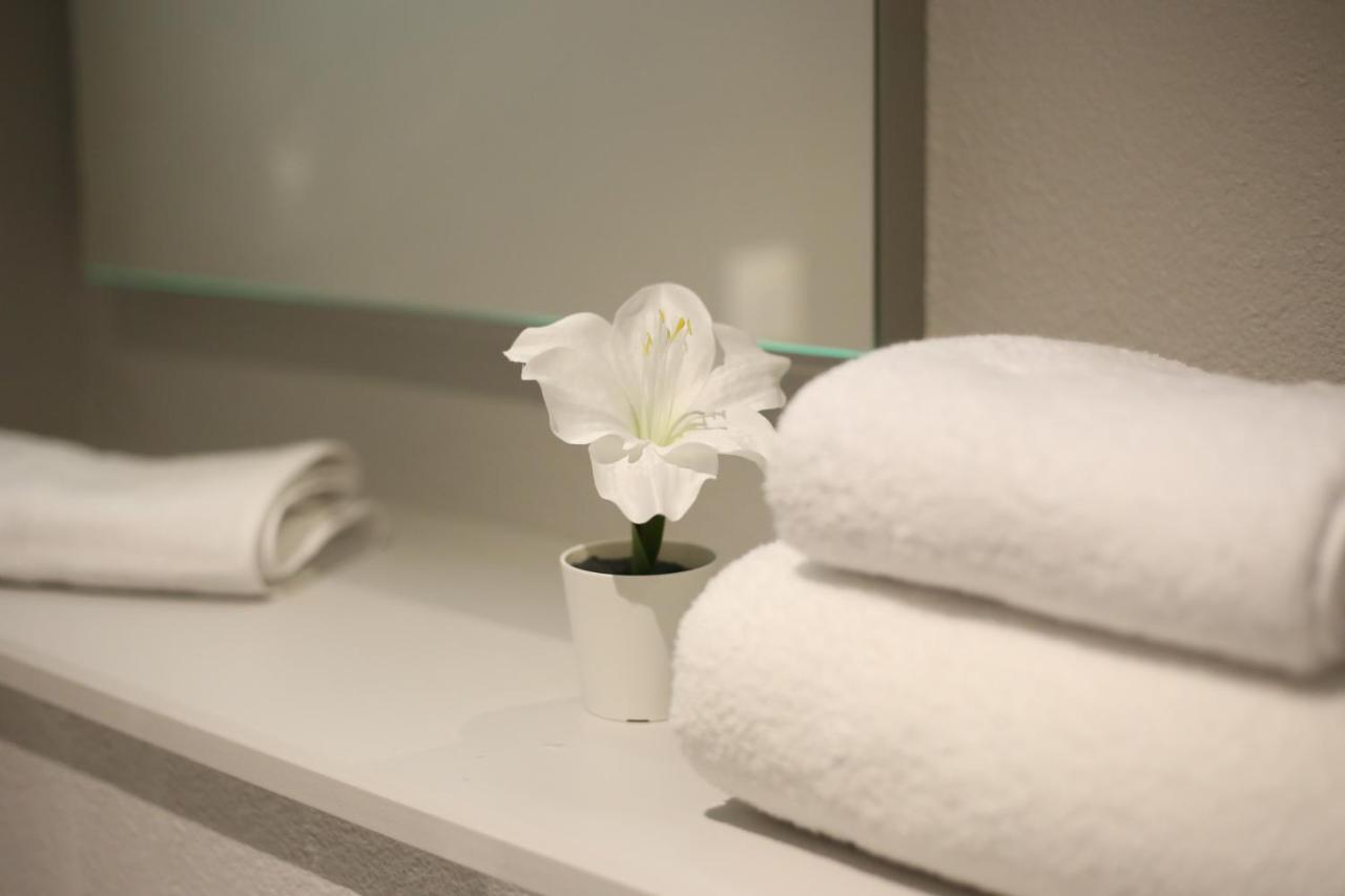 Best Western Hotel Fontaine Argent 브장송 외부 사진
