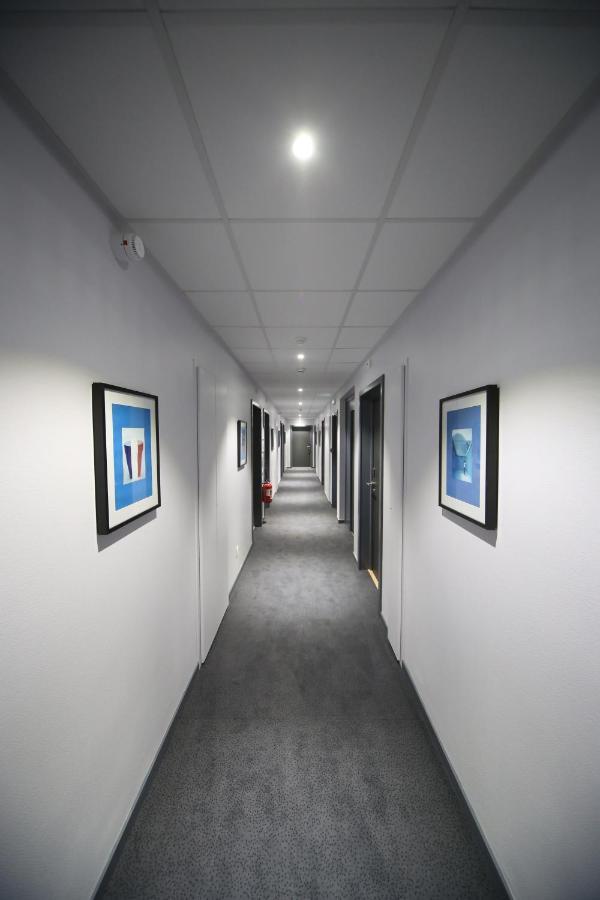 Best Western Hotel Fontaine Argent 브장송 외부 사진